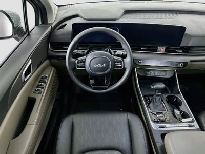 Kia Carnival SX 2025