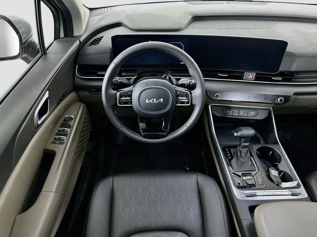 Kia Carnival SX 2025