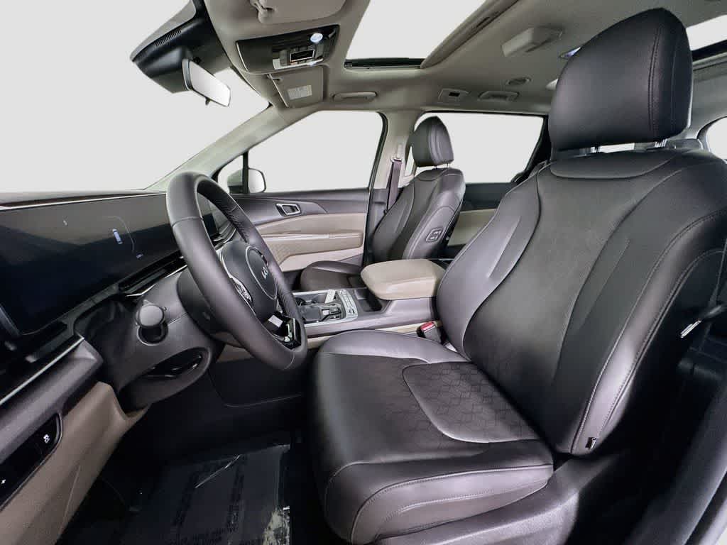 Kia Carnival SX 2025