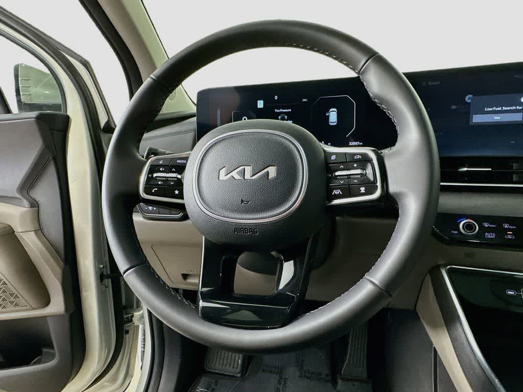 Kia Carnival SX 2025