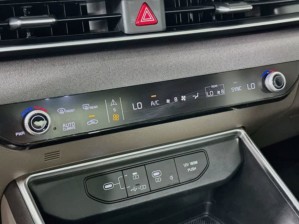 Kia Carnival SX 2025