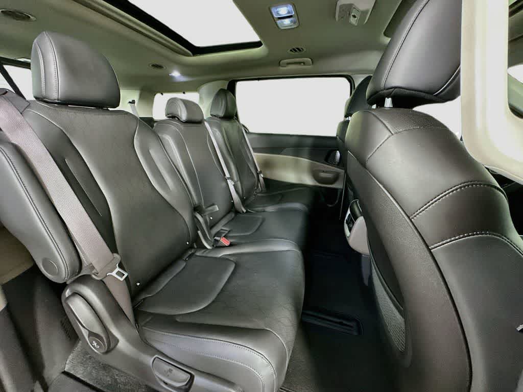 Kia Carnival SX 2025
