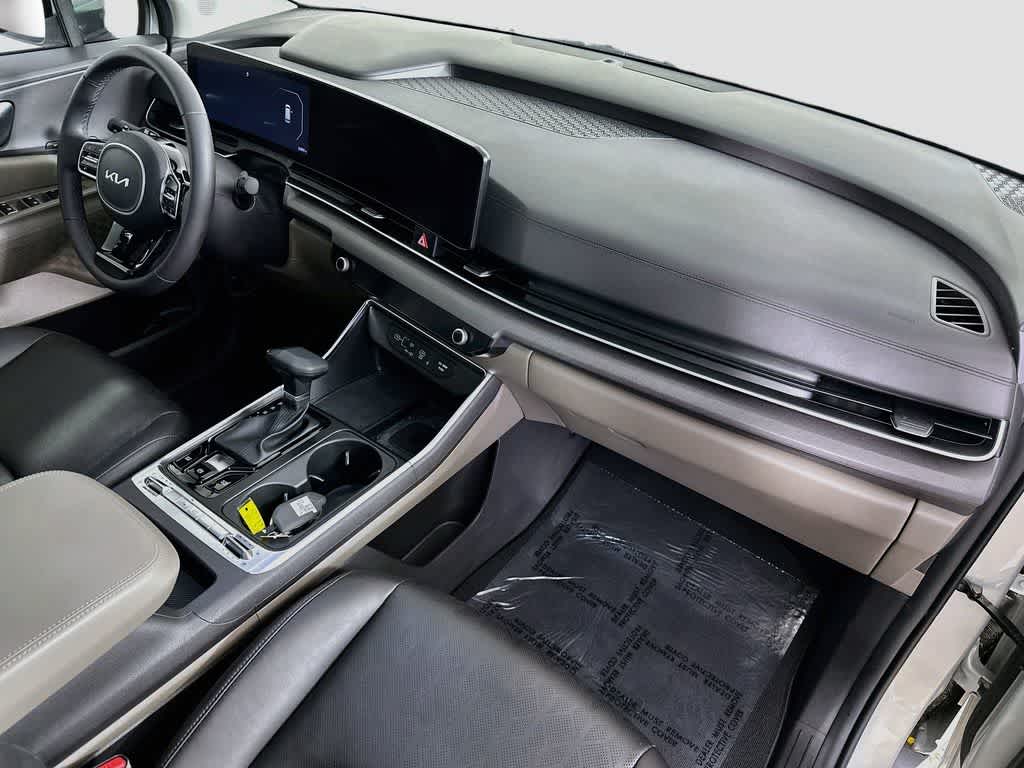 Kia Carnival SX 2025