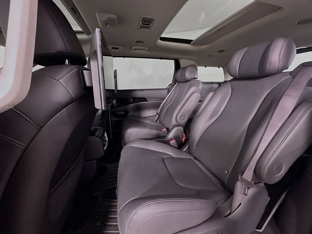 Kia Carnival SX Prestige 2025