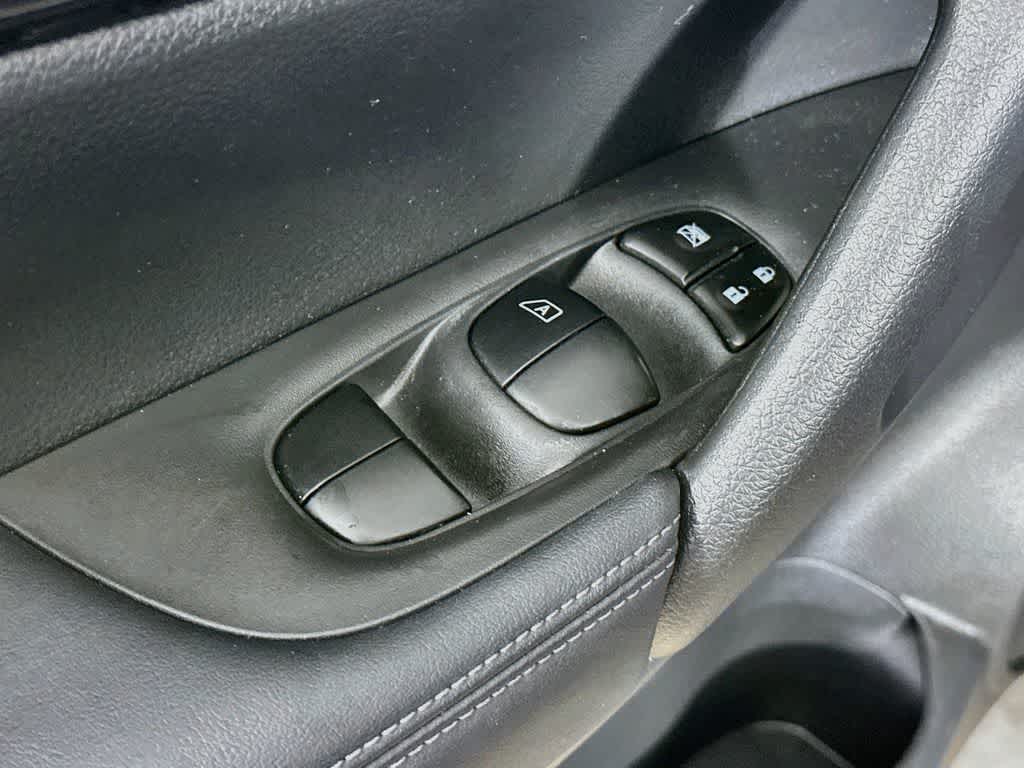 Nissan Rogue SV 2019