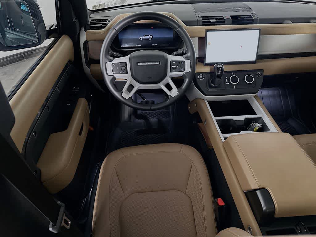 Land Rover Defender X-Dynamic SE 2025