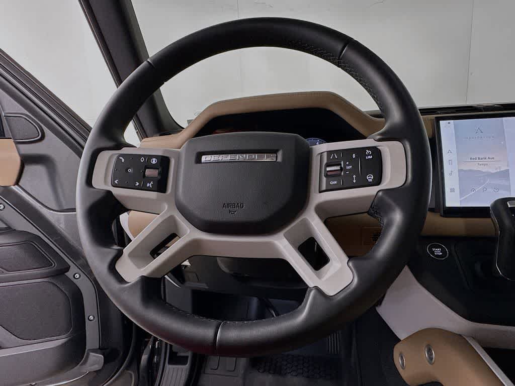 Land Rover Defender X-Dynamic SE 2025