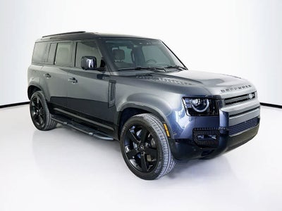 Land Rover Defender X-Dynamic SE 2025