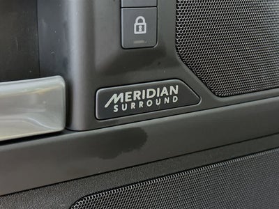 Land Rover Defender X-Dynamic SE 2025