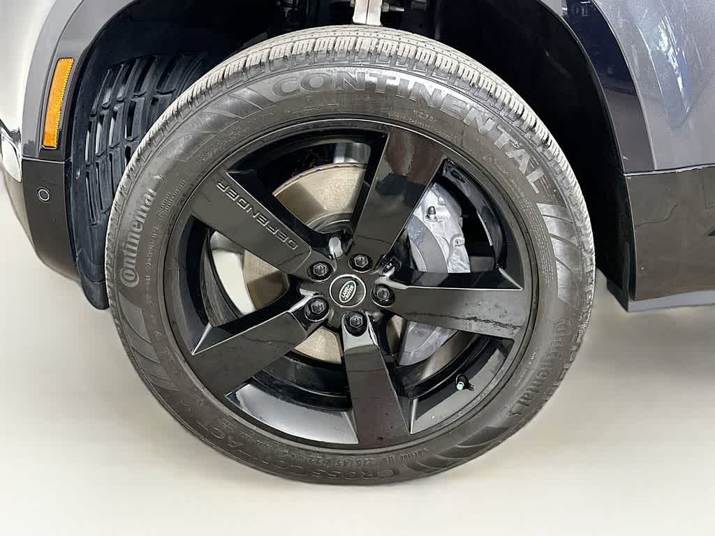 Land Rover Defender X-Dynamic SE 2025