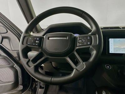Land Rover Defender X-Dynamic SE 2024