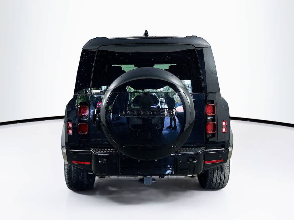 Land Rover Defender X-Dynamic SE 2024