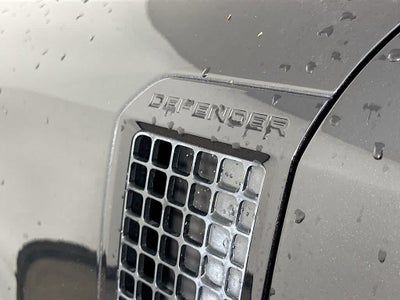 Land Rover Defender X-Dynamic SE 2024