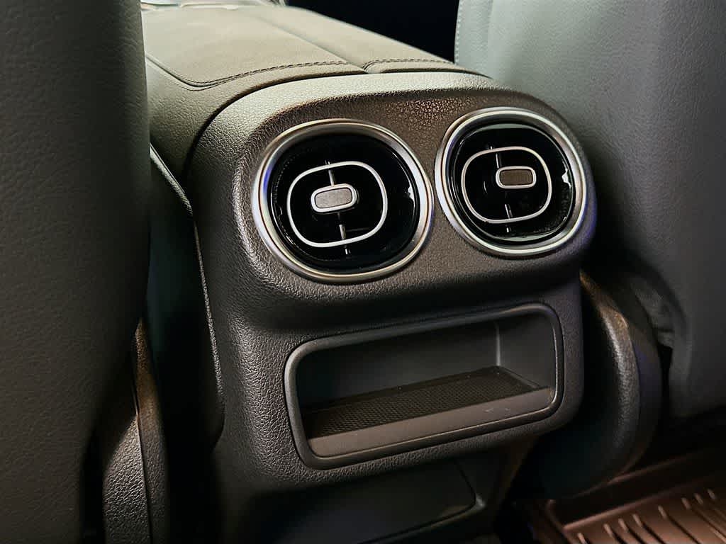 Mercedes-Benz GLC 300 2024 GLC 300