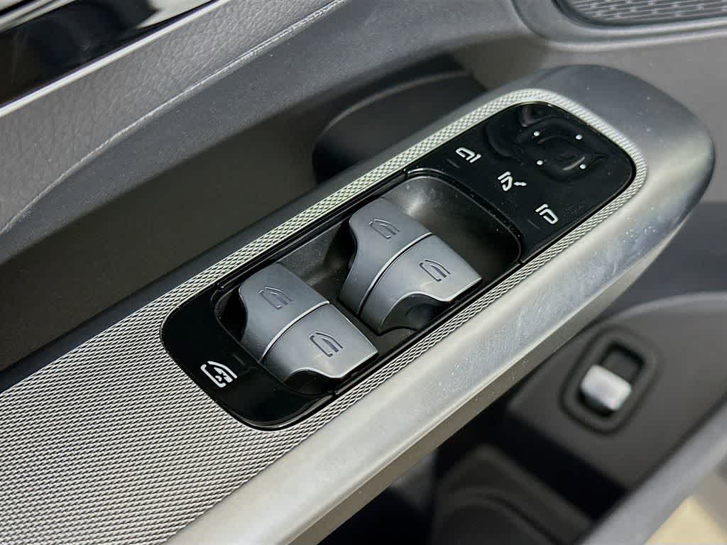 Mercedes-Benz GLC 300 2024 GLC 300