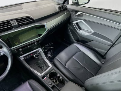 Audi Q3 S line Premium 2024