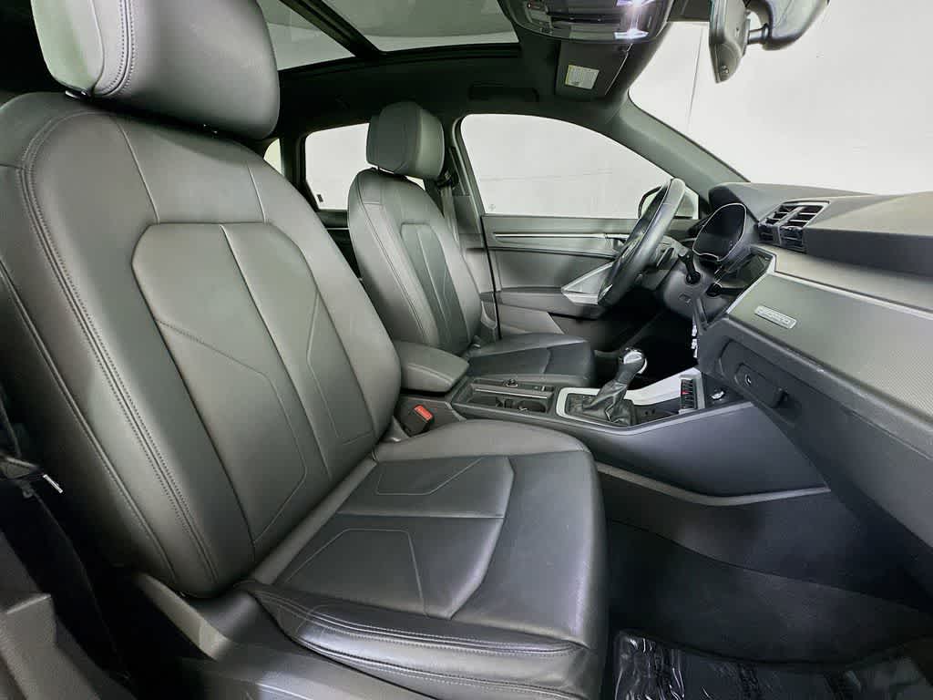 Audi Q3 S line Premium 2024