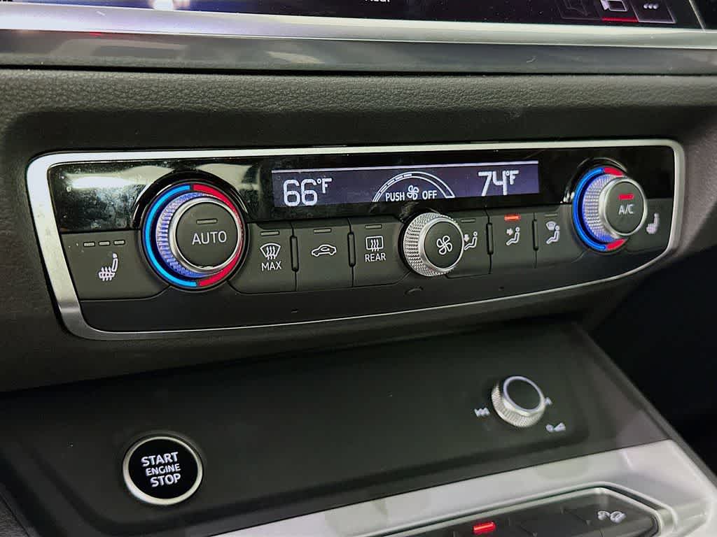 Audi Q3 S line Premium 2024