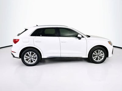 Audi Q3 S line Premium 2024