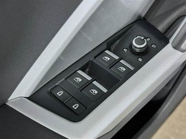 Audi Q3 S line Premium 2024