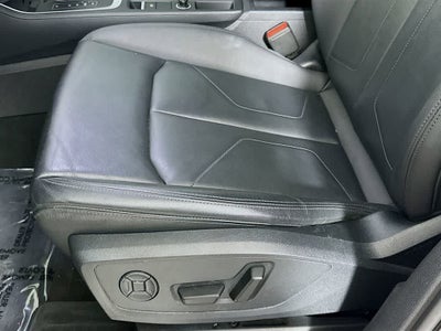 Audi Q3 S line Premium 2024