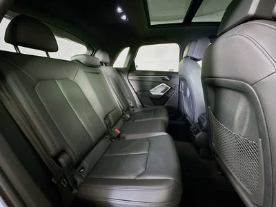 Audi Q3 S line Premium 2024