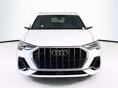 Audi Q3 S line Premium 2024