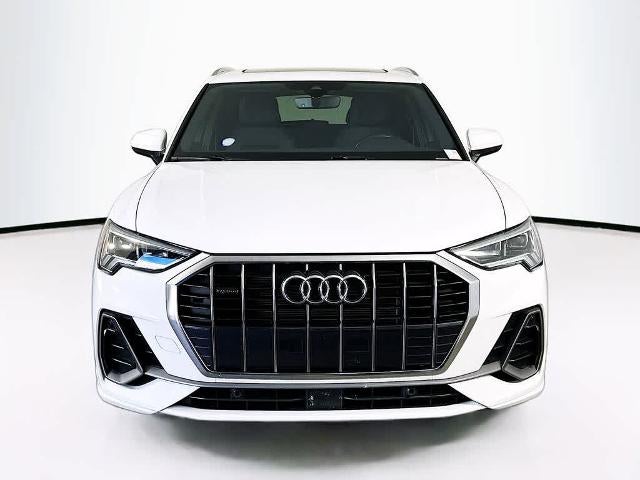 Audi Q3 S line Premium 2024