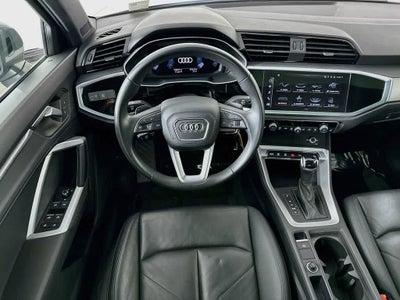Audi Q3 S line Premium 2025