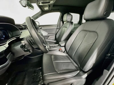 Audi Q3 S line Premium 2025