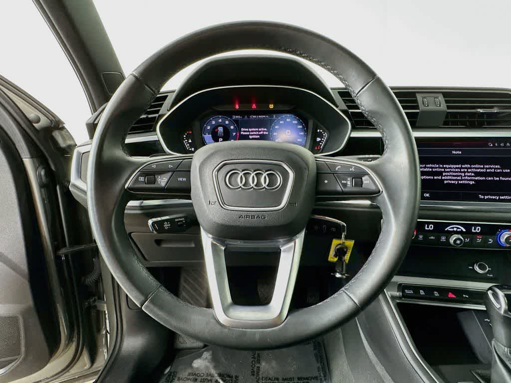 Audi Q3 S line Premium 2025