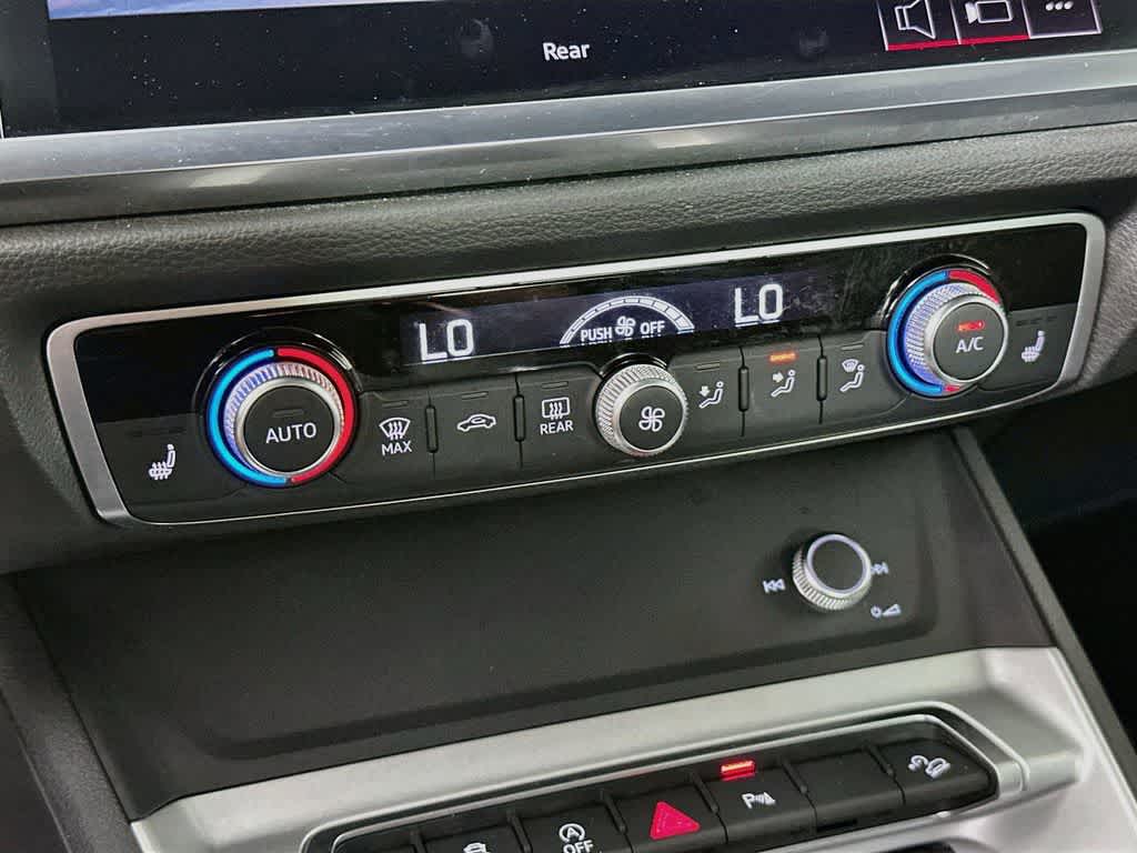 Audi Q3 S line Premium 2025