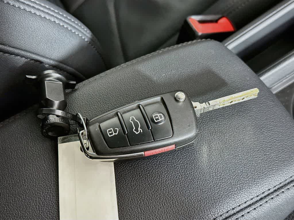 Audi Q3 S line Premium 2025