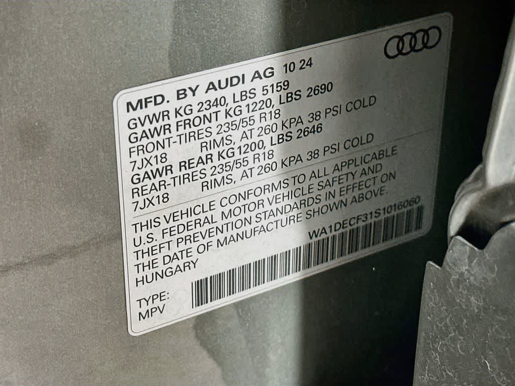 Audi Q3 S line Premium 2025
