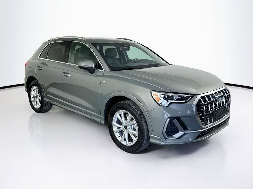 Audi Q3 S line Premium 2025