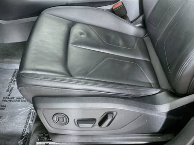 Audi Q3 S line Premium 2025