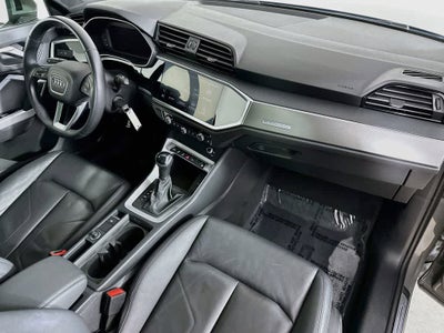 Audi Q3 S line Premium 2025