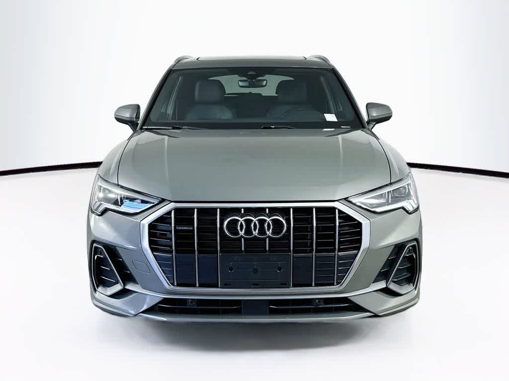Audi Q3 S line Premium 2025