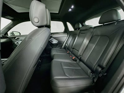 Audi Q3 S line Premium 2025