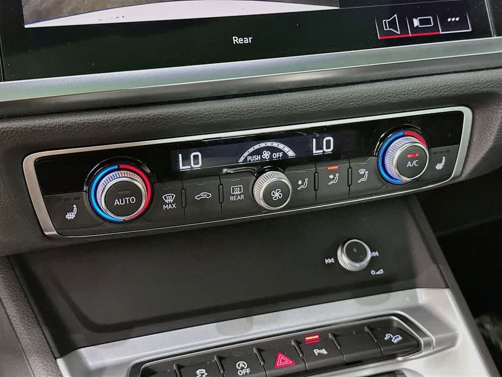 Audi Q3 S line Premium 2025