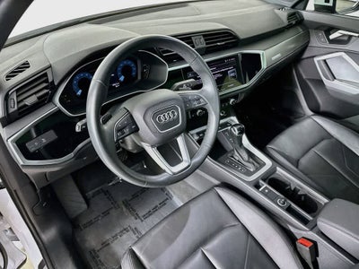 Audi Q3 S line Premium 2025