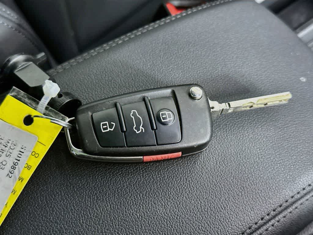 Audi Q3 S line Premium 2025