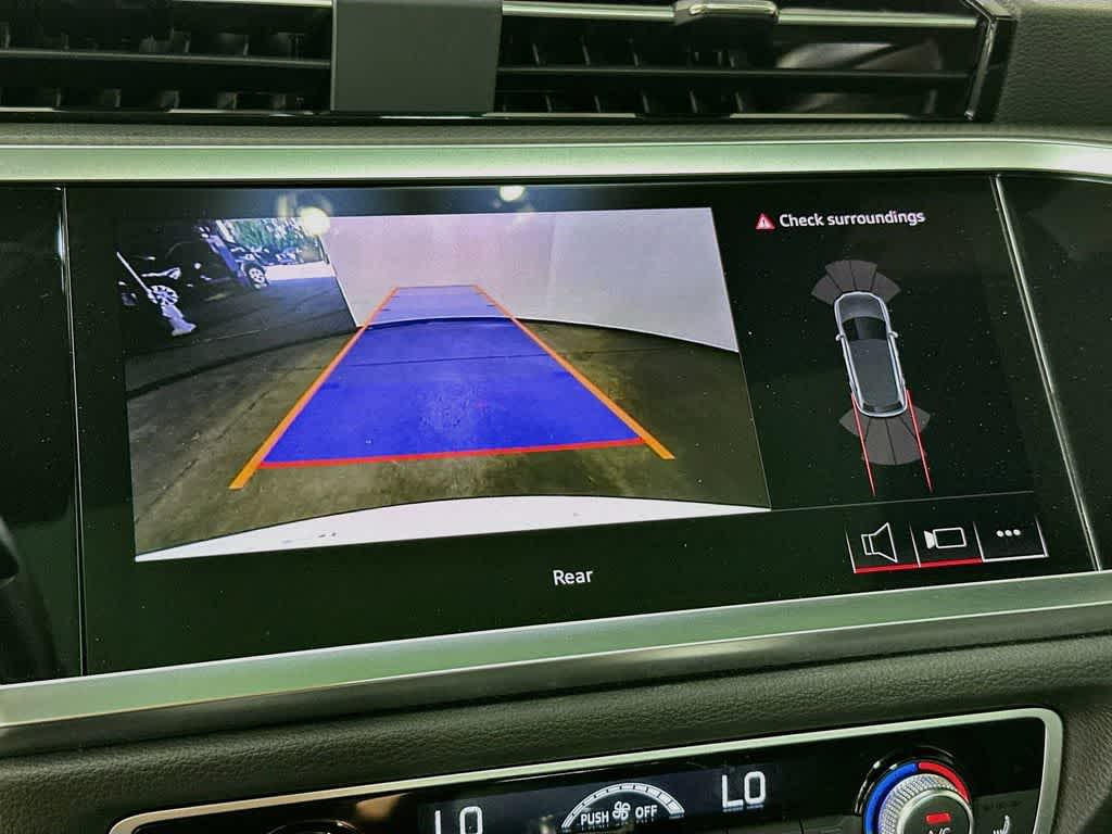 Audi Q3 S line Premium 2025