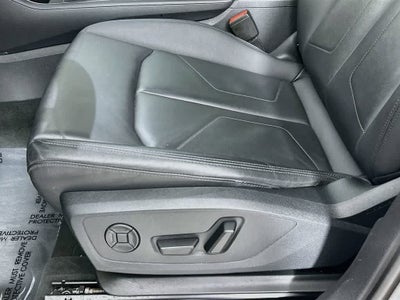 Audi Q3 S line Premium 2025