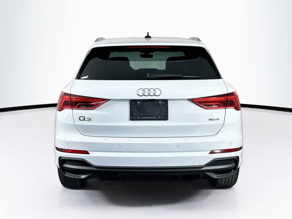 Audi Q3 S line Premium 2025