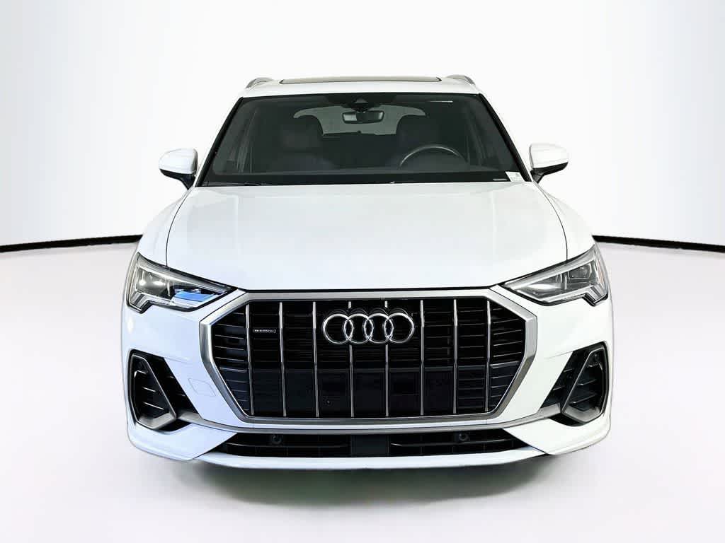 Audi Q3 S line Premium 2025