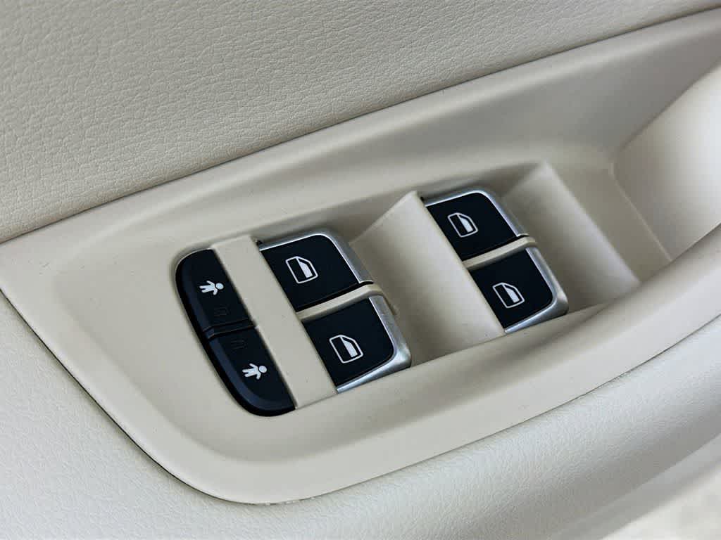 Audi A6 2.0T Premium 2016