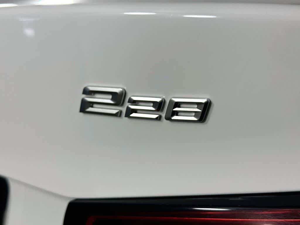 BMW 228 xDrive 2025