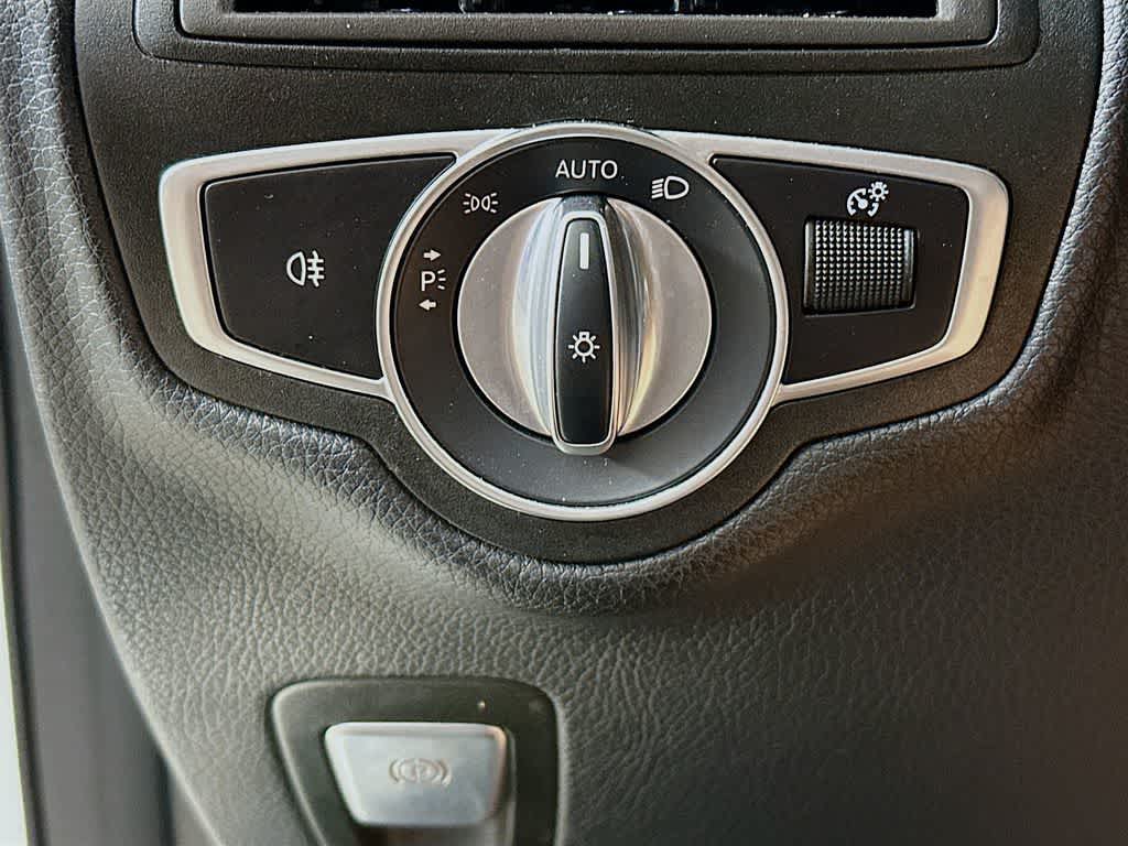 Mercedes-Benz GLC 300 2020 GLC 300