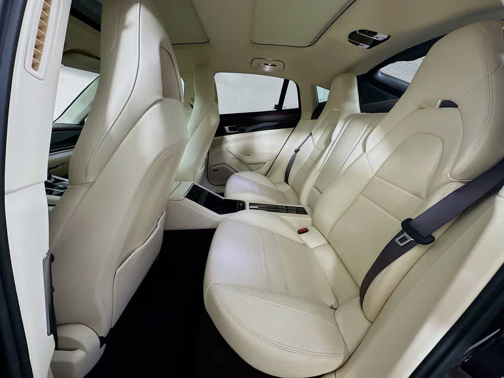 Porsche Panamera 4 2020